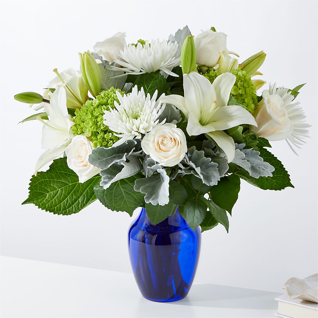 Snowy Dreams Bouquet – Pleasant Acres Nursery, Inc., Westerly RI