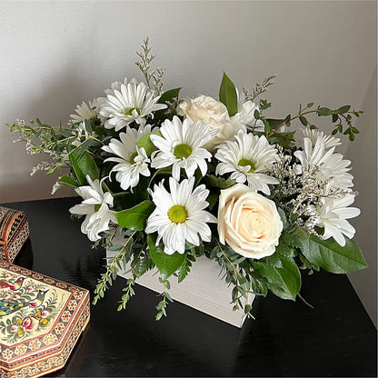 Fresh Linen Box Bouquet –  Pleasant Acres Nursery, Inc., Westerly RI