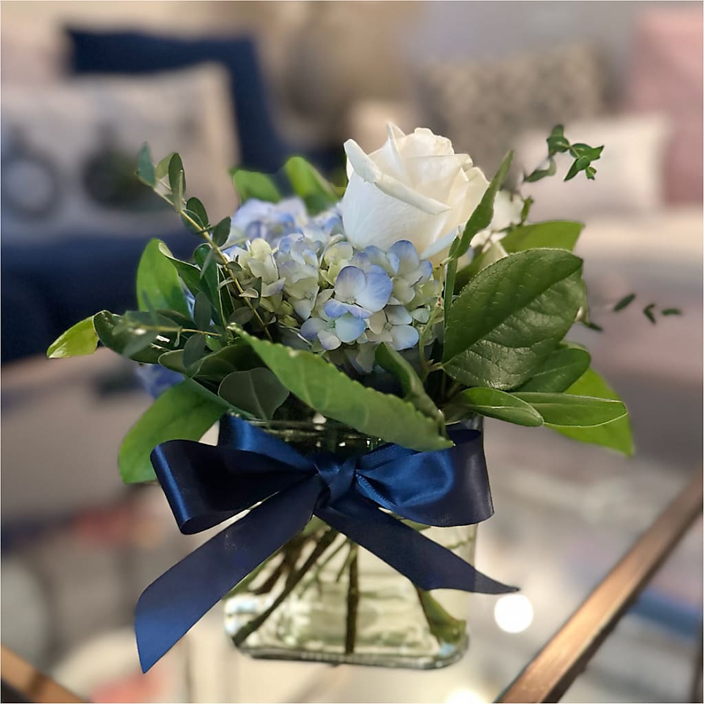 Sky Blue Delight Bouquet –  Pleasant Acres Nursery, Inc., Westerly RI